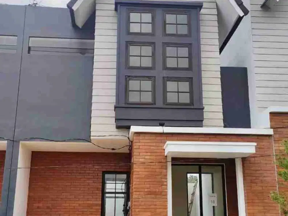 Rumah 2 Lantai Siap Huni di Area Clister Adyna Recidence Tasikmadu Malang