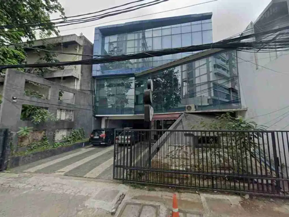 Jual Gedung Kantor 3 Lantai di Gandaria Strategis Parkir Luas