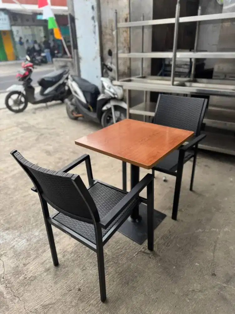 Meja kursi makan caffe resto 2 kursi 1 meja