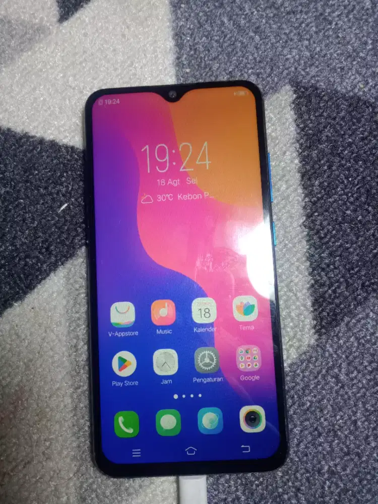 Vivo 1820 RAM 2GB, ada Memory Card 16GB