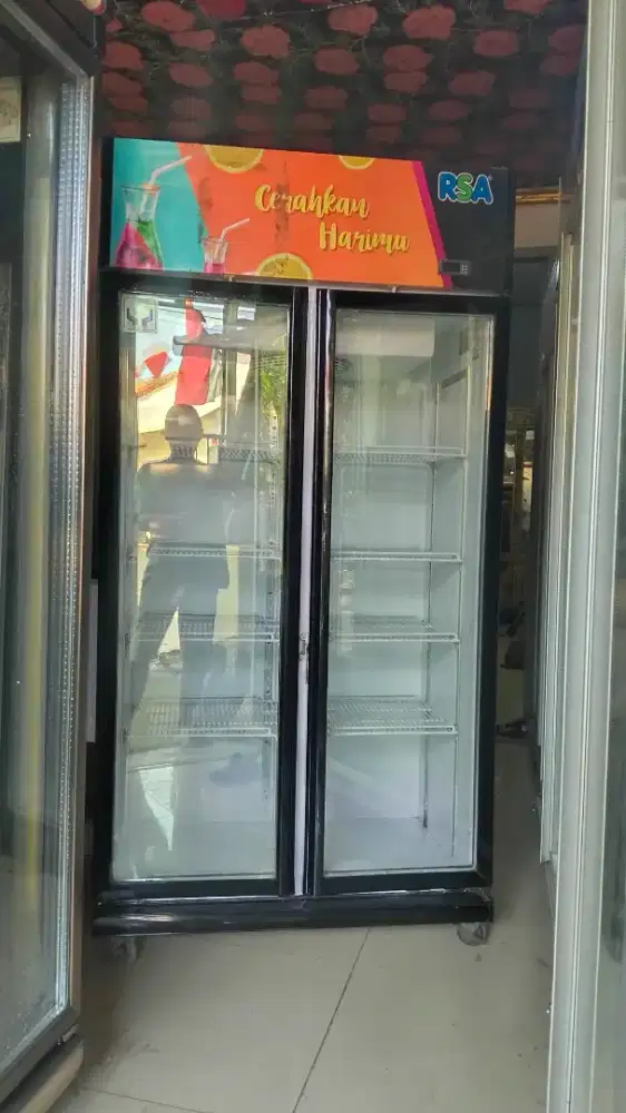 Showcase RSA 600 liter