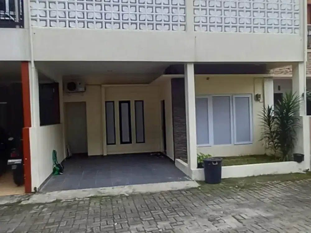 Rumah jual  di Pangkalan Jati. Unfurnished.