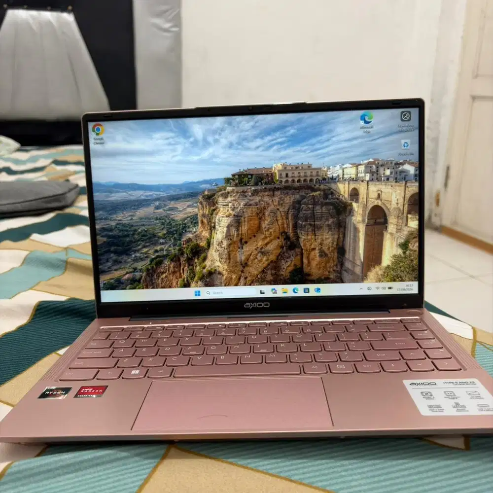 Di jual laptop pemakaian 1 bulan