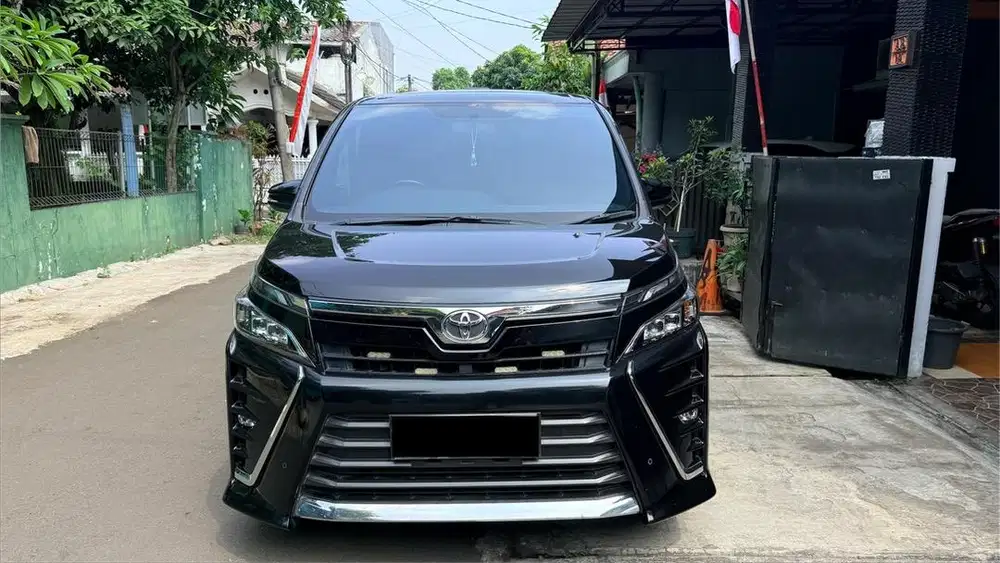Toyota Voxy 2.0 AT 2019