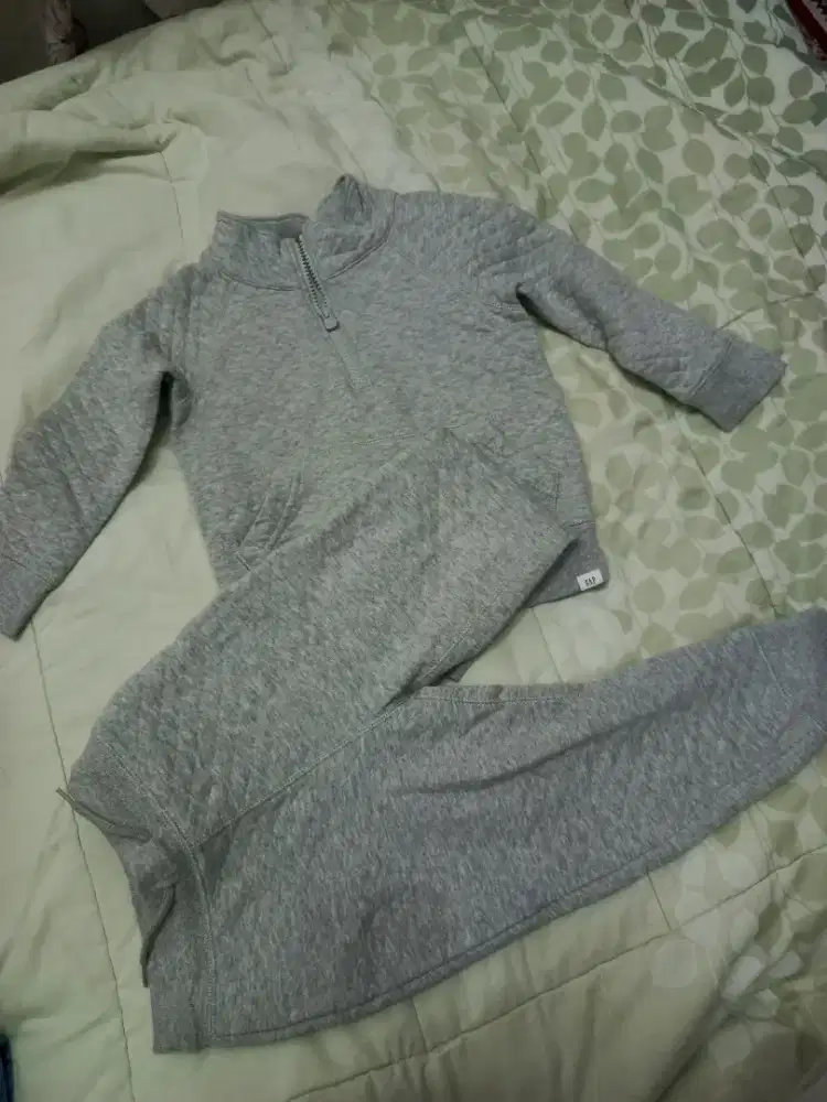 Preloved Baju dan celana anak branded