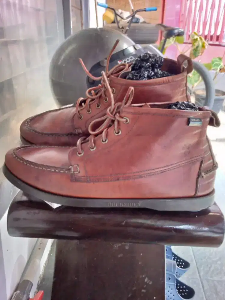 Sepatu Kulit Sebago Docksides