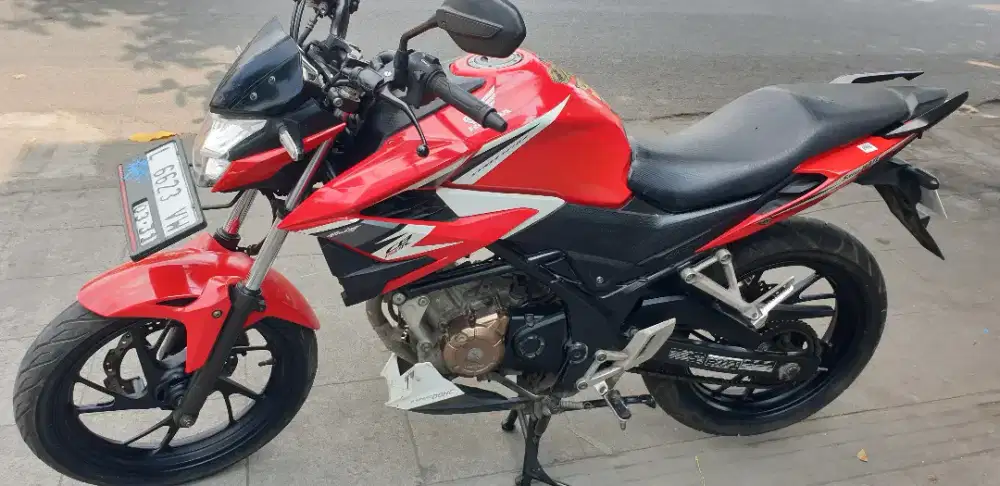CB 150r th 2021 mulus pjk baru plat 2031