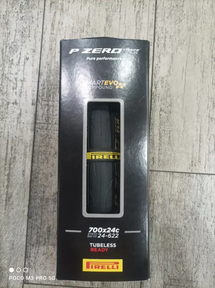 Ban luar roadbike pirelli Pzero race TLR size 24