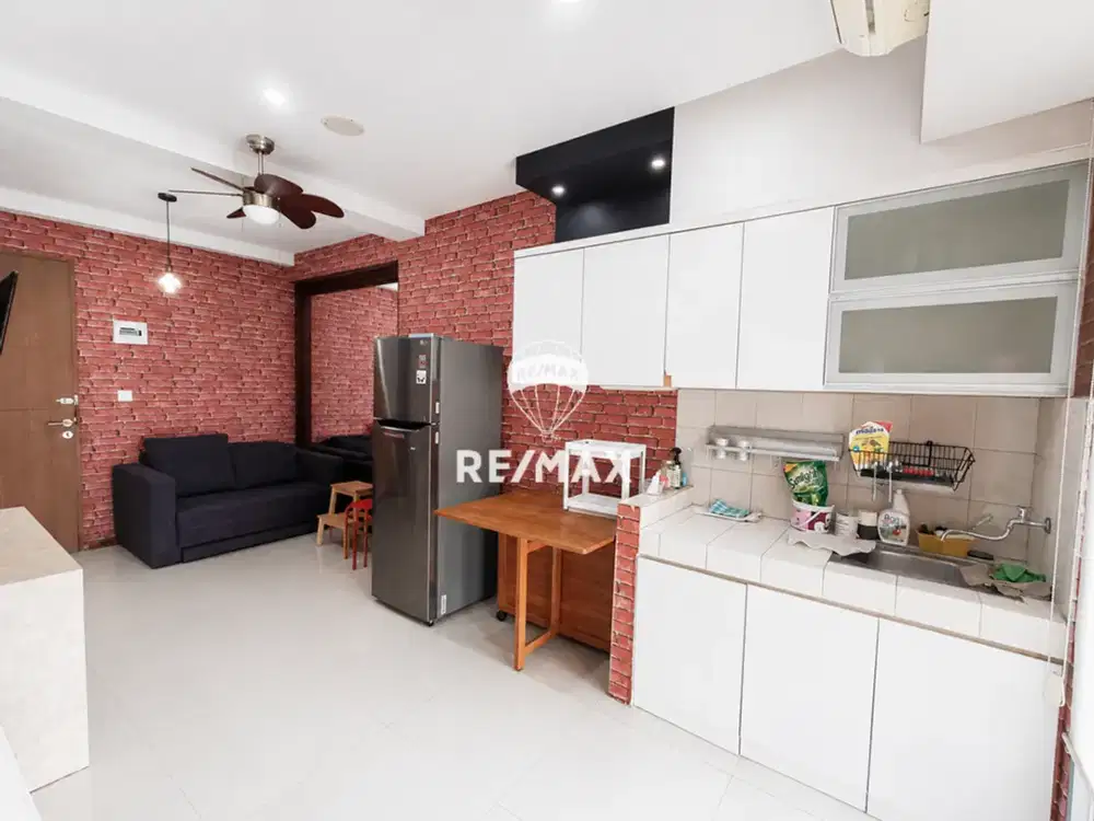 Disewakan Two Bedroom Full Furnish Lantai Tinggi – View Kolam Renang, Siap Huni, Oak Tower A Jaktim