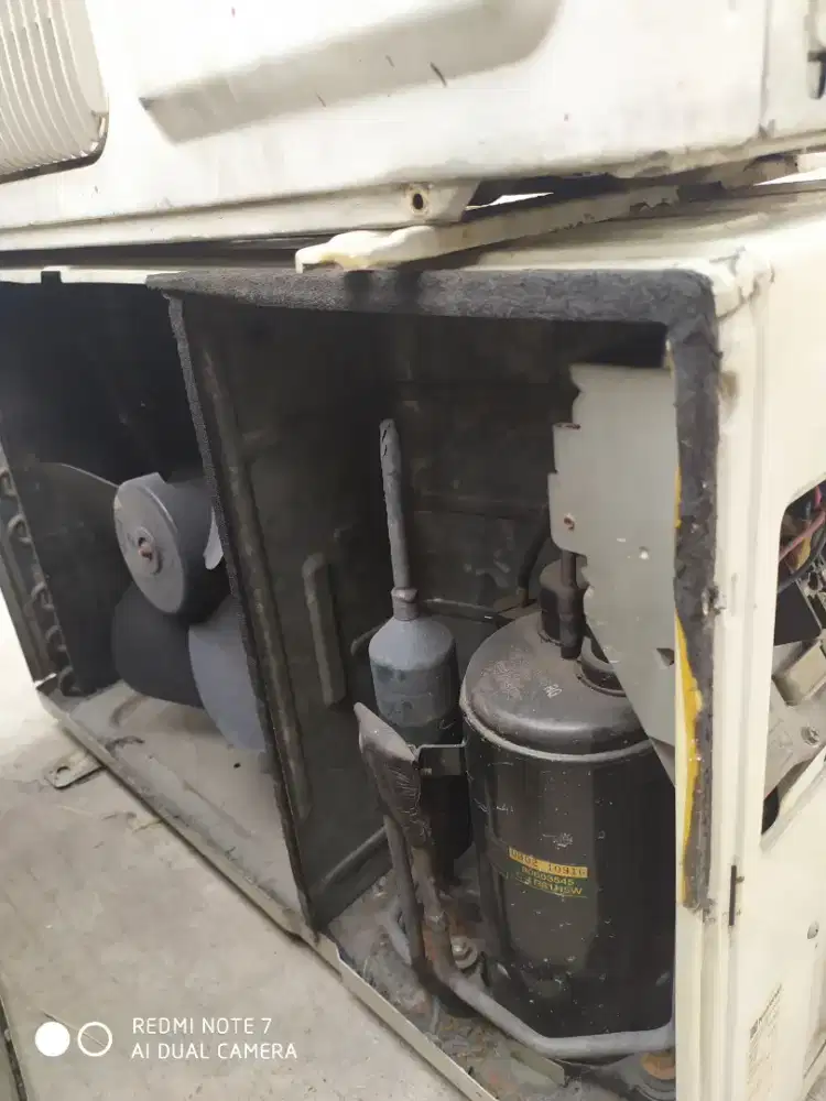 JASA SERVICE AC TIDAK DINGIN