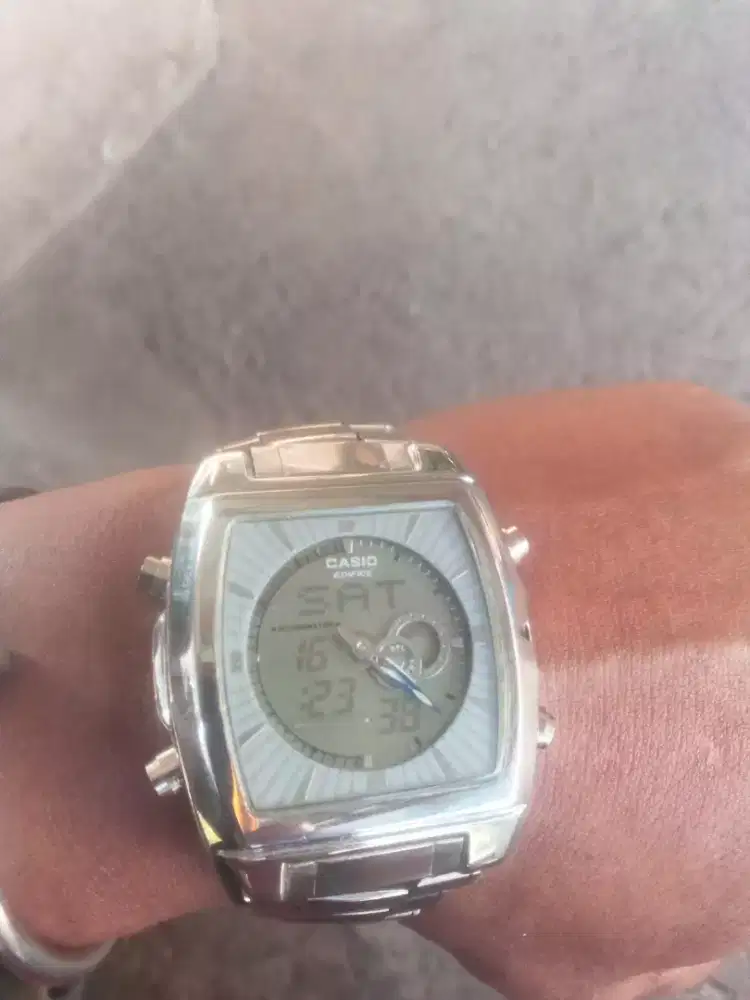 Jam tangan pria Casio