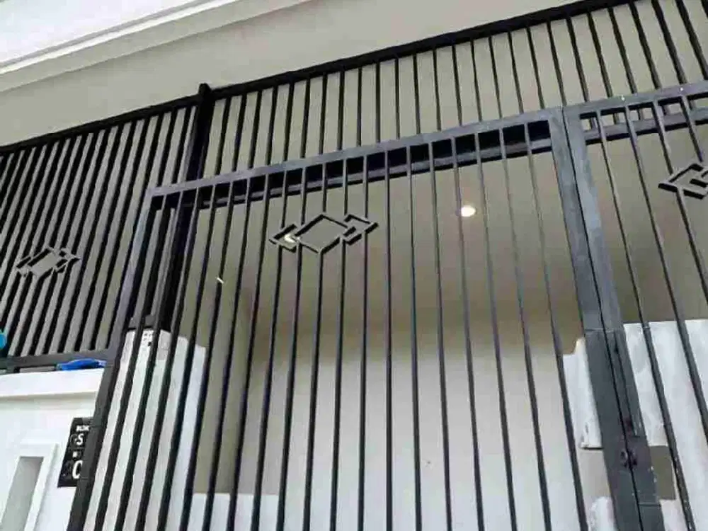 Dijual Rumah 2 lt 5 x 12 m2 di Duta Bandara Permai ada 2 kt 2 km, Shm hadap timur, UNfurnished, acess 1 mobil, Ayo survei & nego yuk!!