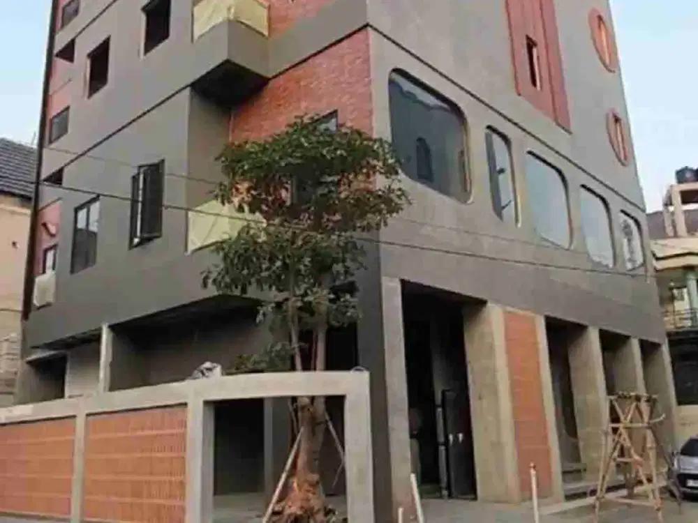 RUKOST 3 LANTAI 10 KAMAR FULL FURNISH DEKAT PINTU MASUK VOKASI UI DEPOK