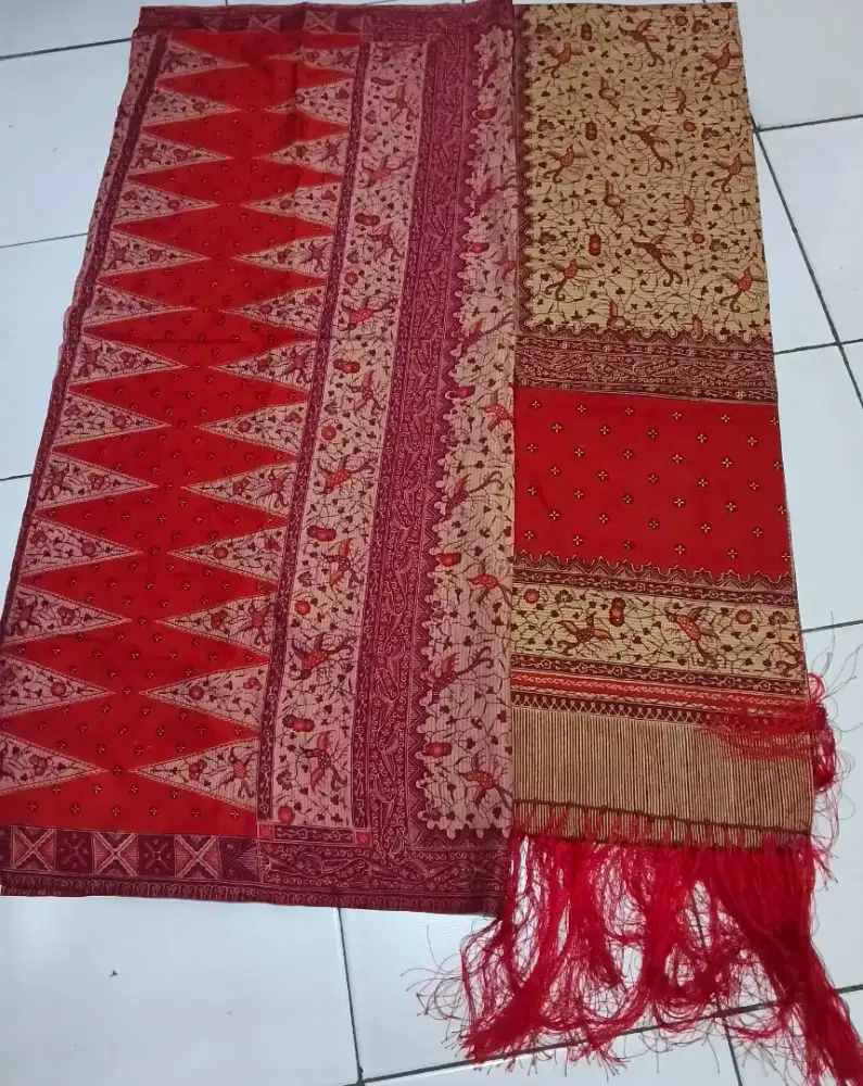 Satu set kain tenun/batik Jupri Palembang
