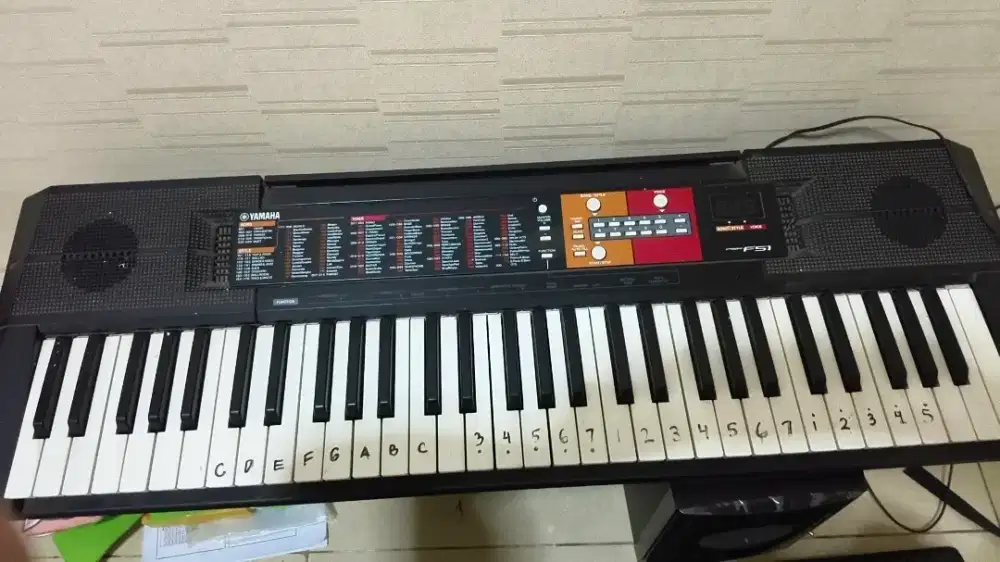 Keyboard Yamaha PSR F51