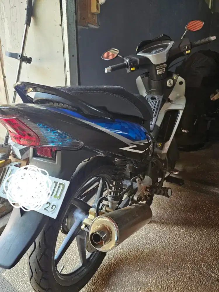 Honda Supra X 125 Fi Batman Plat Surabaya