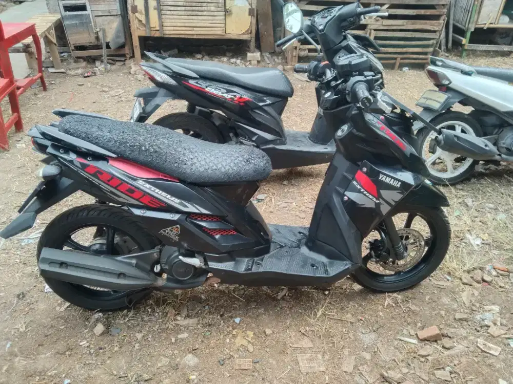 Dijual cepat motor pakai harian