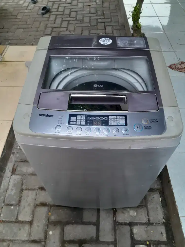 Mesin Cuci LG TurboDrum 8kg Second