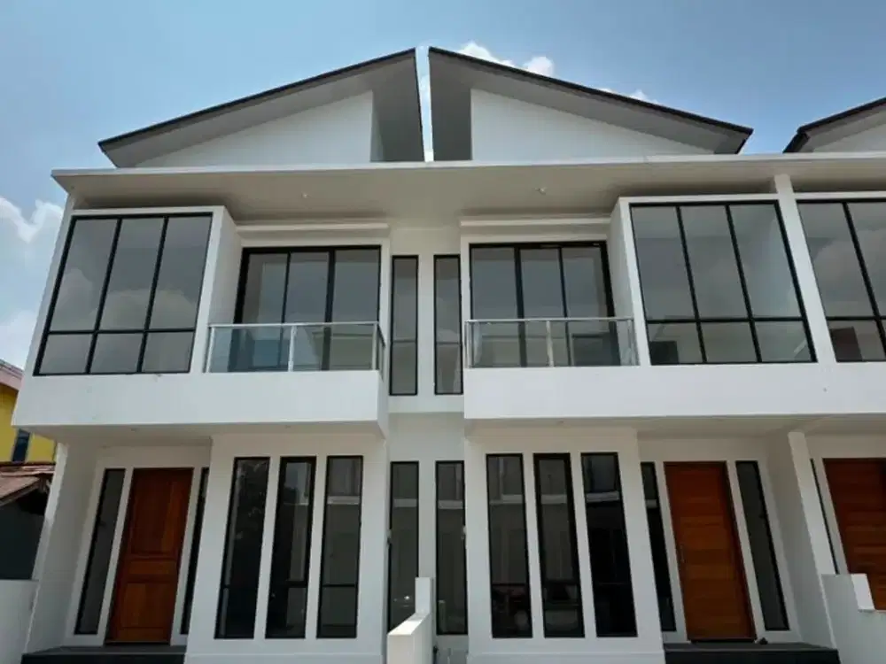 Dijual townhouse baru siap huni lokasi dekat PTC Mall