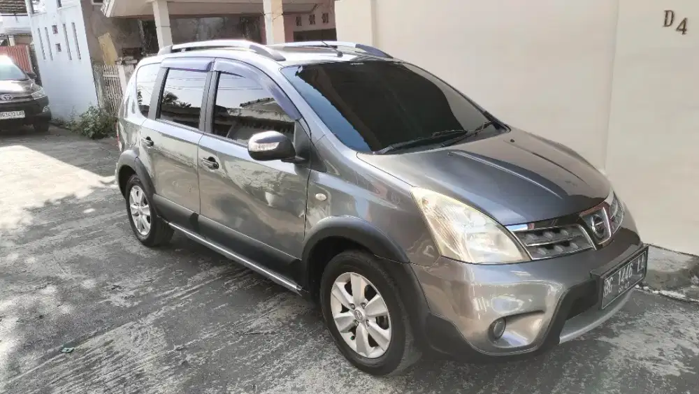 Nissan Livina X Gear,  tahun 2011, Matic