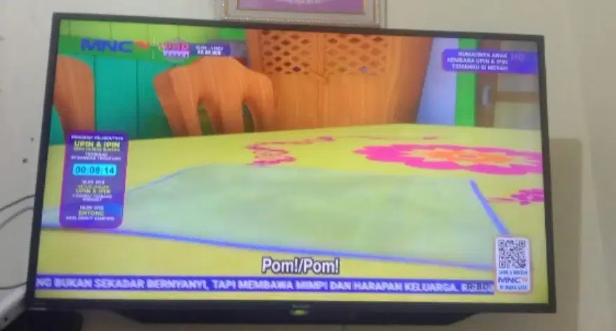 TV merk sharp 42in
