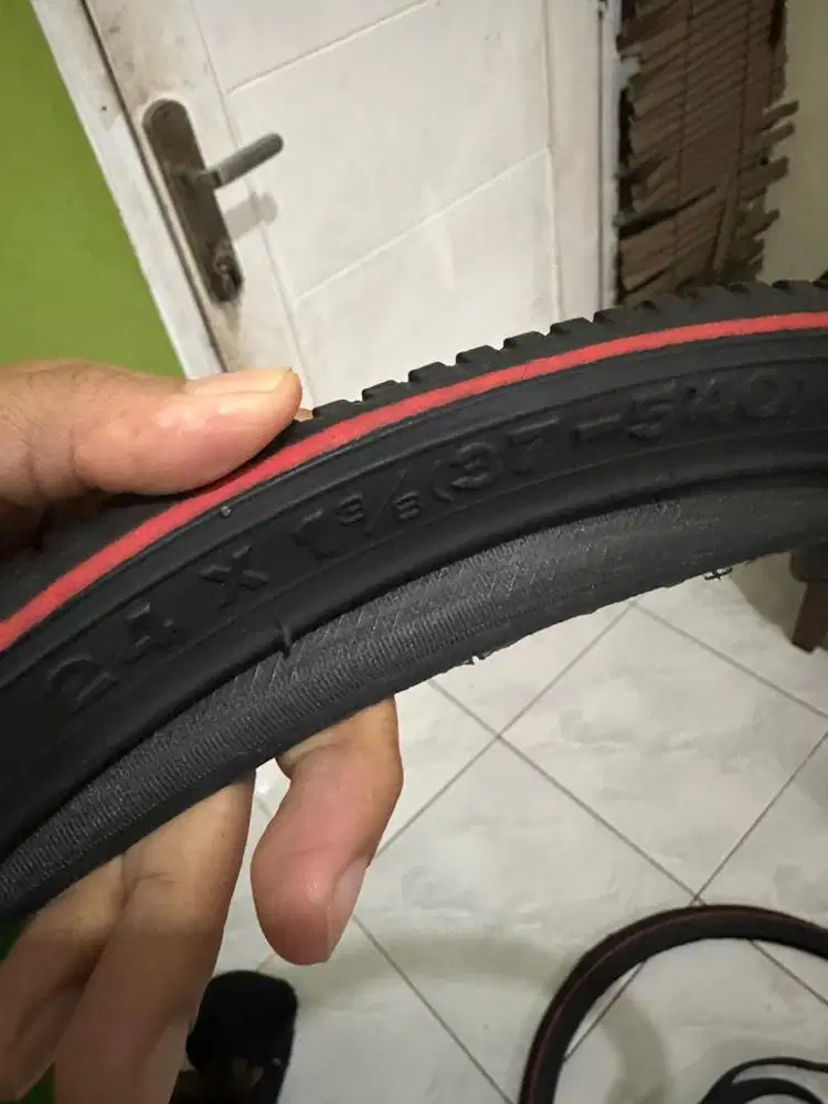 Ban Sepeda / Kursi Roda - Luar dan Dalam Swallow 24 x 1 3/8