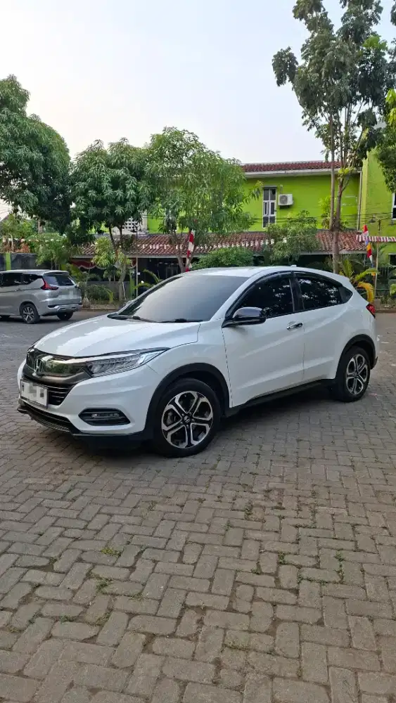 HR-V SPESIAL EDITION 2019, H KOTA, TGN PERTAMA, LOW KM, CAT ORIGINAL