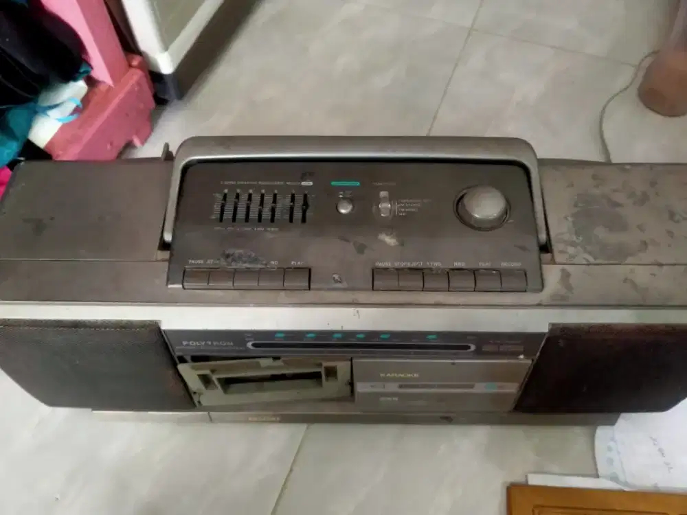 Radio Polytron jadul bahan servis