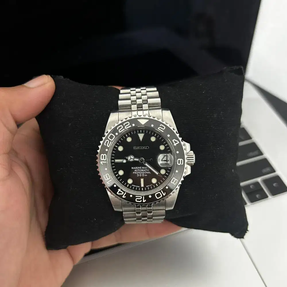 Seiko Mod GMT Black panther NH35 Movement Automatic
