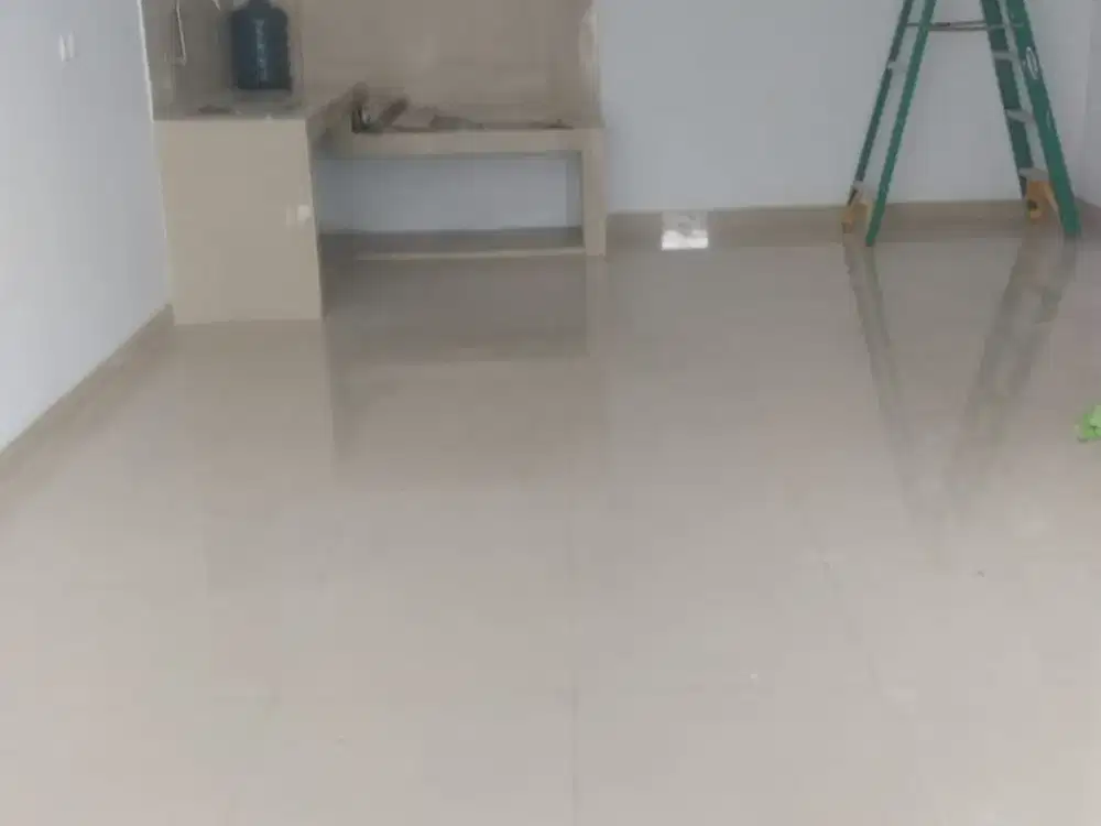 Dijual / Disewakan Rumah Siap Huni Muara Karang Blok 4 Depan Taman , Pluit - Penjaringan Jakarta Barat