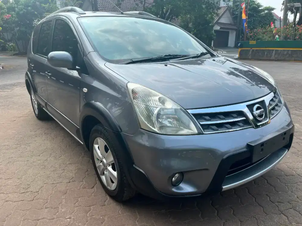 Nissan livina X gear 2013 KM rendah pajak ON plat B jaktim genap