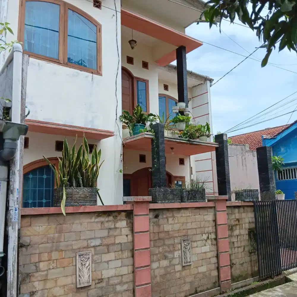 DIJUAL RUMAH SIAP HUNI POSISI HOOK