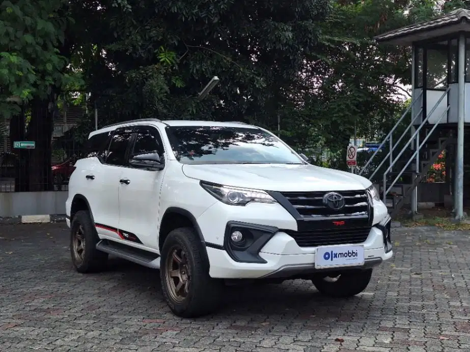 Toyota Fortuner 2.4 4x2 VRZ Solar-AT 2018