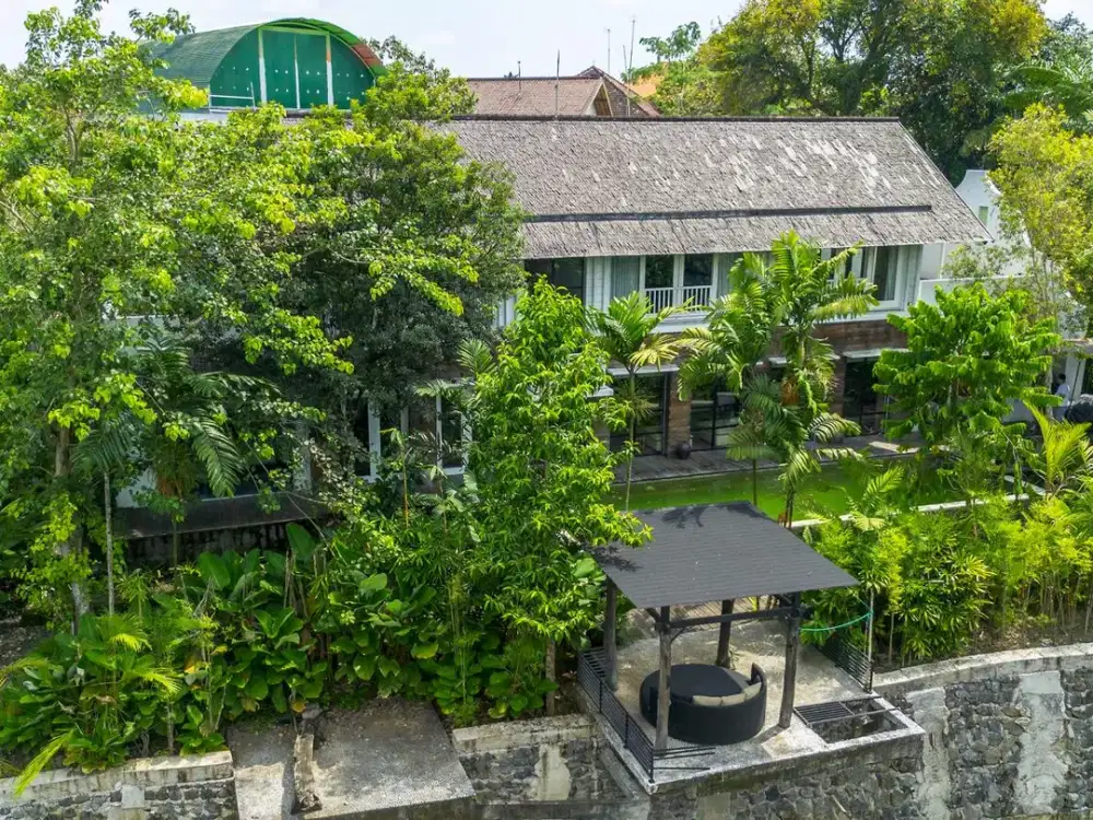 Rumah 2 Lantai Tepi Sungai Dekar Sanur