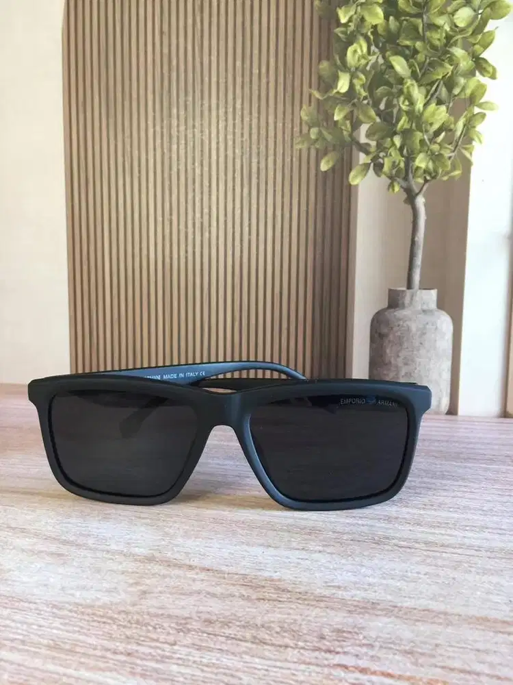 Kacamata emperio Armani polarize UV400 Protection
