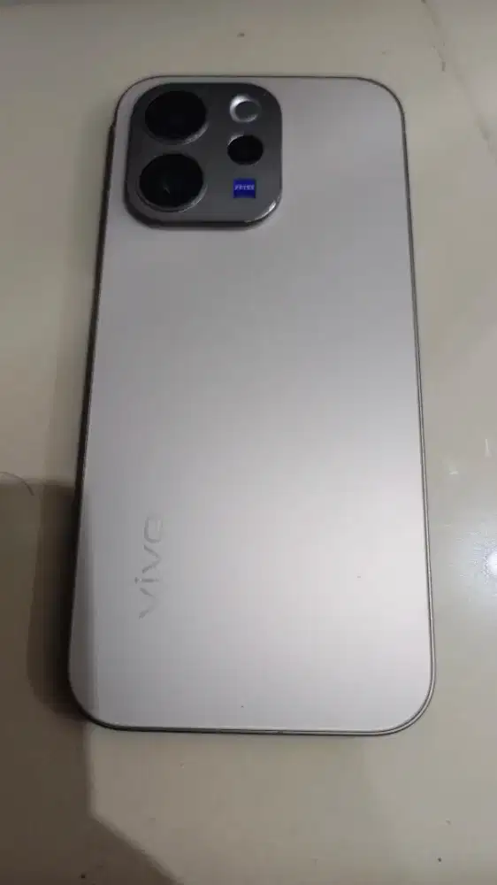 Vivo V70 5G 12/256