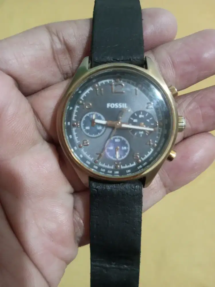 Jam tangan Fossil type CH2883 Rose Gold