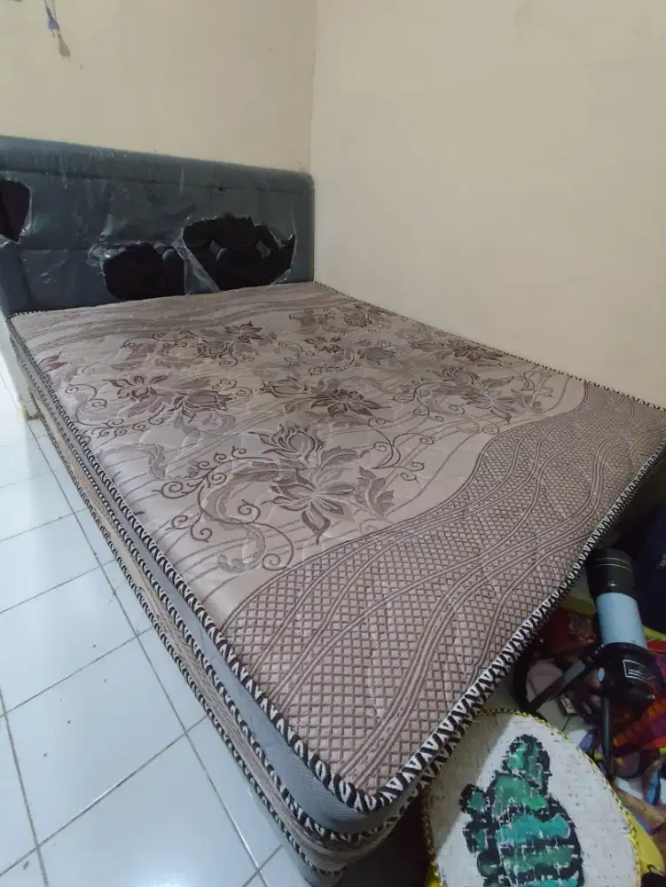Jual springbed bigdream (bigland) 160x200 + sandaran masih bagus empuk