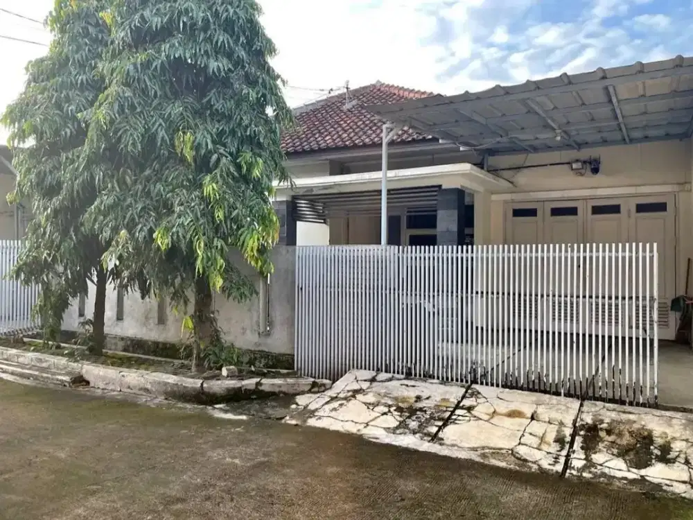 Dijual Rumah Siap Huni Margahayu Raya Metro deket buah batu bandung