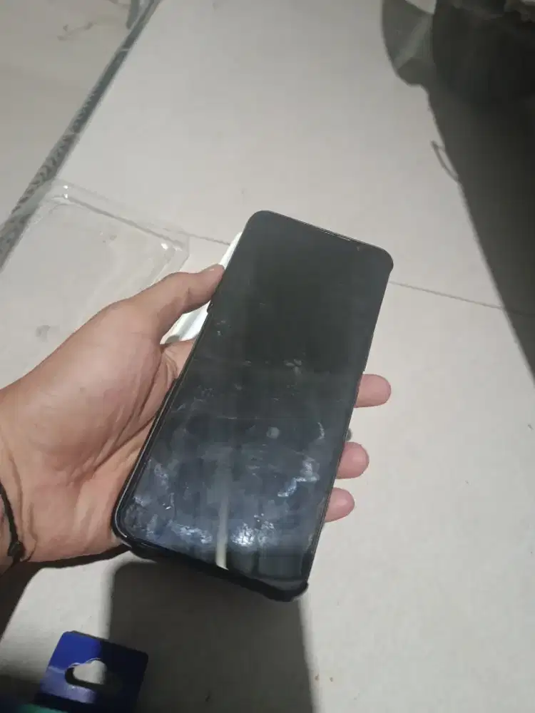 ASUS ROG PHONE 5 12/256