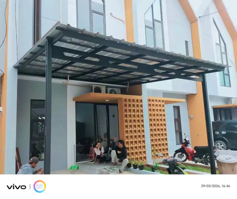 Kanopi baja ringan dan garasi