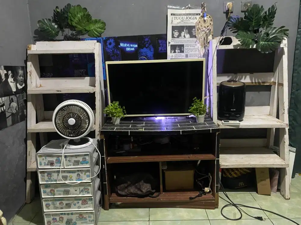 Sharp 32 inch analog