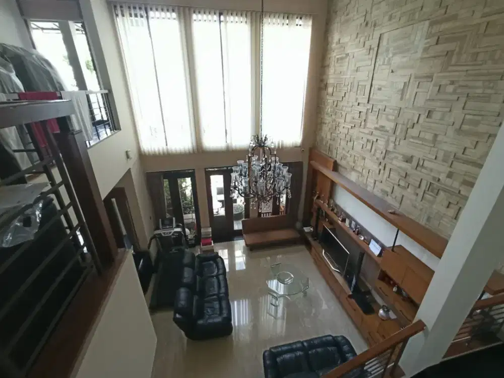 Rumah Asri 2 Lantai Murah di Cipaku Indah Bandung