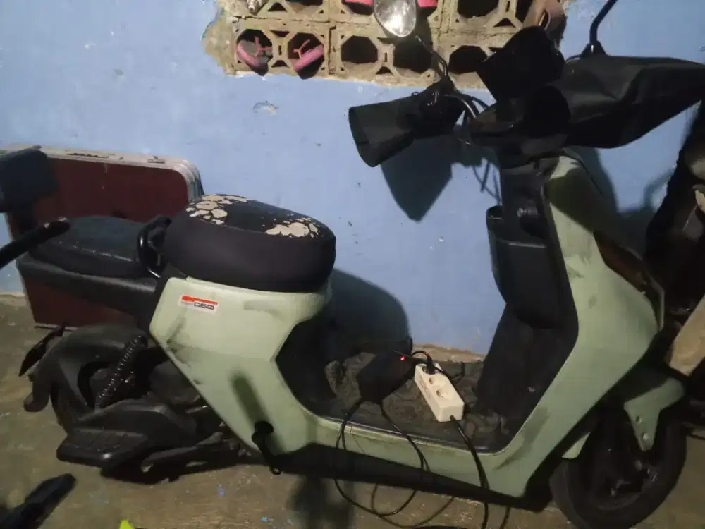 FOR SALE !! SEPEDA LISTRIK UWINFLY D60
