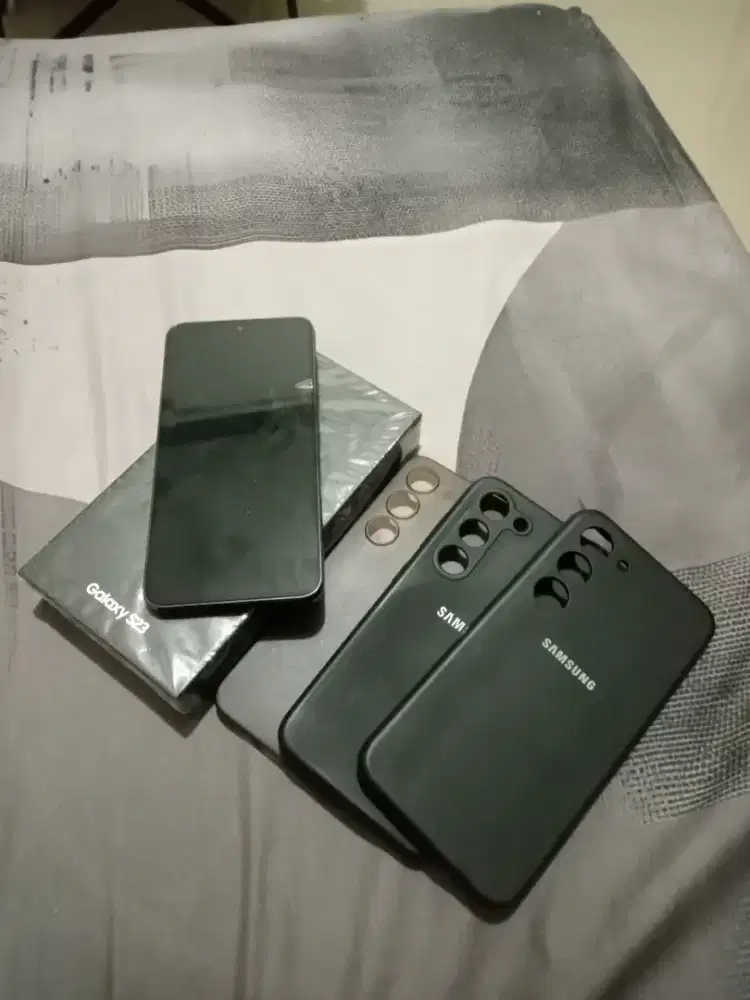 Samsung S23 8/256 Like New