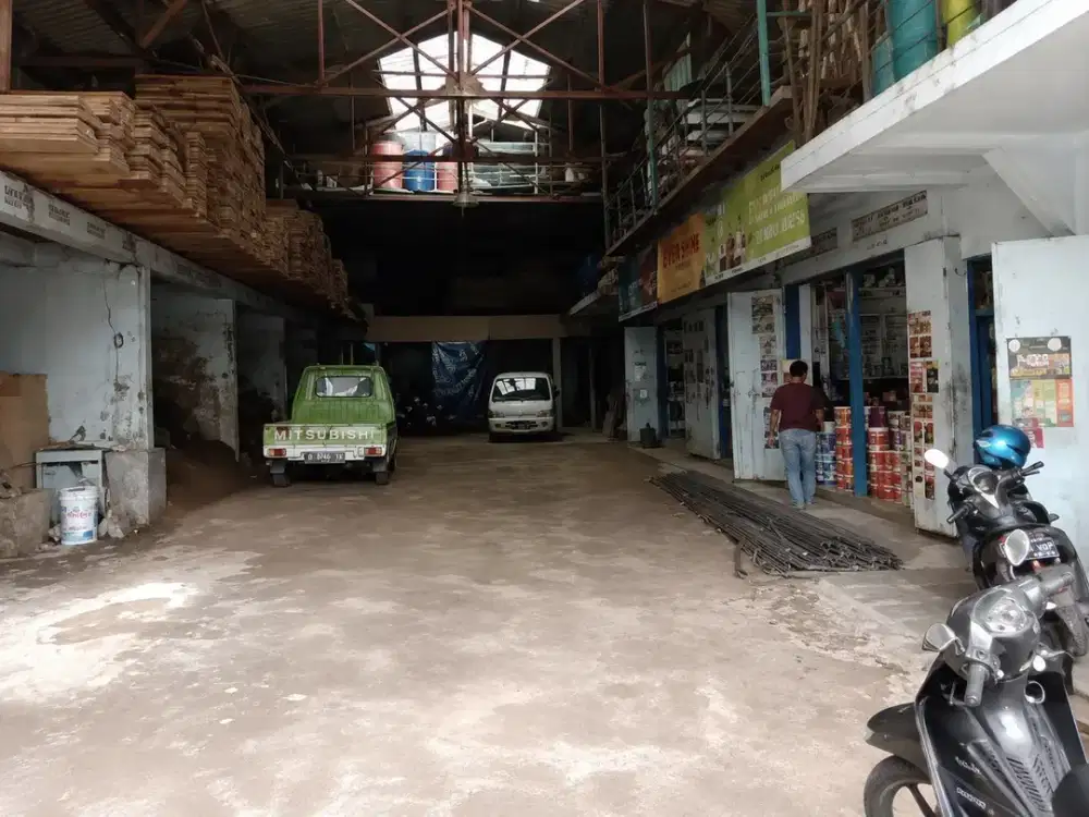Toko dan Gudang Strategis di Terusan Buahbatu Bandung