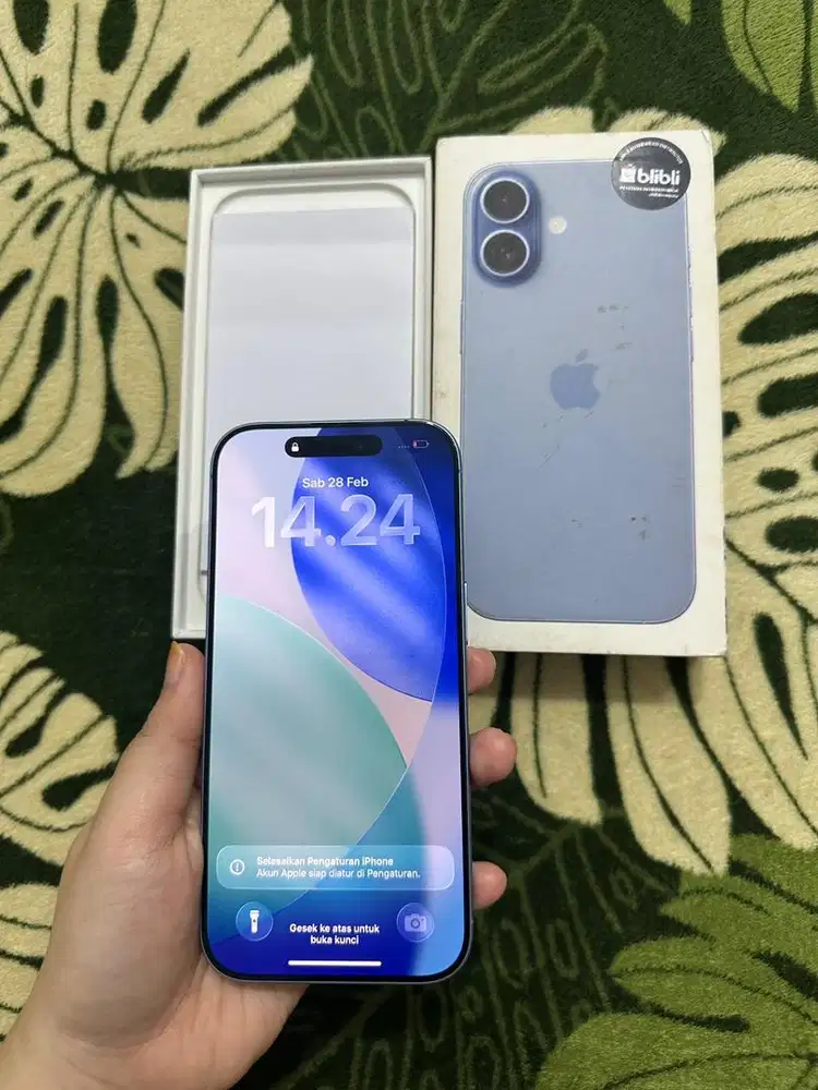 Iphone 17 256gb Blue IBOX Garansi On Februari 2027