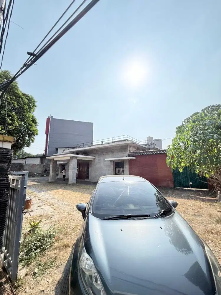 BU Disewakan Rumah Menteng jl proklamasi kantor partai sewa matraman