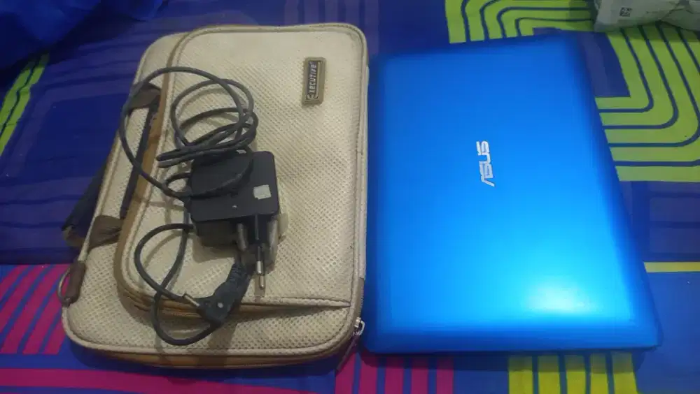 Notebook ASUS bekas