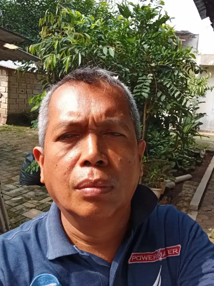 mencari pekerjaan: antar atau jemputan motor, driver,  dan atau kurir